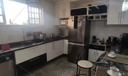 Casa Térrea na Vila Prudente, com 6 dormitórios, sala, cozinha planejada, 5 banheiros, churrasqueira e área de serviço