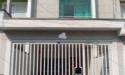 Sobrado de 120 m² a venda na Vila Ema, com 3 dormitórios sendo 3 suítes, 4 banheiros, lavanderia, sala para 2 ambientes, 2 vagas de garagem