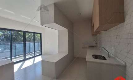 Studio à venda 33m², 1 quarto com varanda, cozinha, 1 banheiro, 1 vaga de garagem, depósito,próximo à Universidade São Judas Tadeu, Avenida Cassandoca