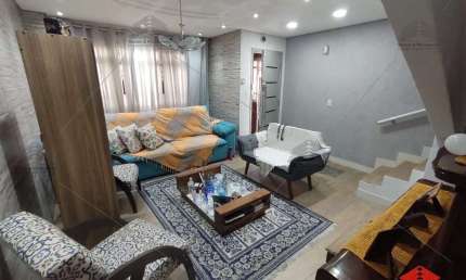 Sobrado Lindo à venda na Moóca! com 3 quartos, 1 suíte, 3 salas, 3 banheiros, 1 vaga de garagem, Quintal, área de serviço com quarto de empregada e Wc