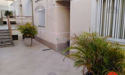 Sobrado em condomínio fechado na Parada Inglesa, 3 suítes com closet, sala 2 ambientes, cozinha planejada, 4 banheiros, área de serviço, 3 vagas
