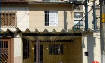 Sobrado a a venda de 102 m² na Vila prudente, 2 dormitórios, 1 banheiro, lavanderia, área de serviço, quintal, cozinha, sala, 1 vaga de garagem