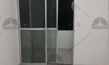 Apartamento Brás próximo ao metrô Bresser, com 2 quartos, sala 2 ambientes, Sacada ampla, cozinha com gabinete, 1 banheiro. salão de festas