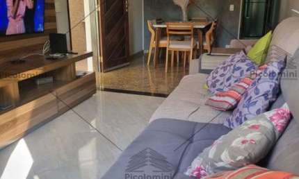 Sobrado a venda de 150 m² na Mooca, 3 dormitórios, 3 banheiros, lavanderia, churrasqueira, 2 vagas de garagem