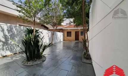 Sobrado na Vila Formosa, com 03  dormitórios, 01 suite, sala ampla, cozinha, 03 banheiros, lavanderia, deposito