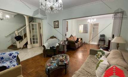 Casa sobrado a venda na Mooca, próximo ao Largo São Rafael, 4 dormitórios, cozinha, lavanderia, garagem quintal grande, área de 180 m²