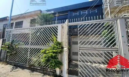 Sobrado Tatuapé Próximo ao Metrô com 220 metros,  3 quartos, Sacada, 3 banheiros, Sala ampla, 3 vagas de garagem, Quintal amplo
