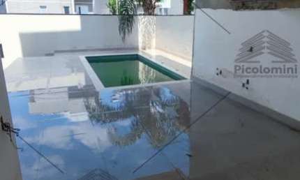 Sobrado Condomínio Fechado Cotia-SP, 297 metros, 3 quartos, 1 suíte, sala ampla, 4 banheiros, 9 vagas de garagem, Piscina privativa, espaço gourmet