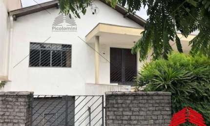 Sobrado a venda de 271 m² no Mirandópolis, 3 dormitórios, 1 suíte, 2 banheiros, lavanderia, área de serviço, quintal coberto, 2 vagas de garagem