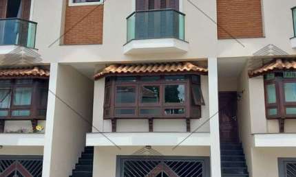 Casa em condomínio , 272 m², Mooca, 3 quartos, 1 suíte com varanda, lavabo, 5 vagas, piscina, espaço gourmet, próximo à Rua Jumana