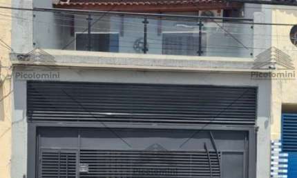 Sobrado excepcional na Mooca: 03 quartos, 1 suíte, 02 salas, 03 banheiros, 368m². Agende sua visita e apaixone-se!