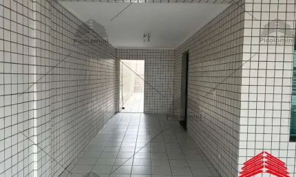 Sobrado a venda na Mooca, 220 metros, 03 dormitórios, 3 vagas, quintal , escritório.