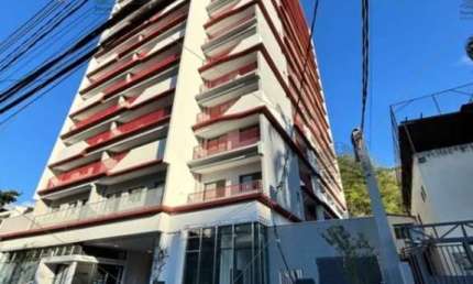 Apartamento a venda de 28 m² na Vila Mariana, 1 dormitório, 1 banheiro, varanda, mobiliado, lavanderia, cozinha, moveis planejados