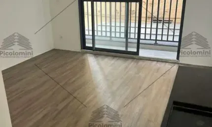 Studio para locação na Vila Mariana de 24 m², 1 dormitório, 1 banheiro, lavanderia, área de serviço, varanda, moveis planejados, mobiliado