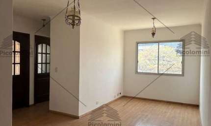 Apartamento a venda na Vila Santa Clara de 56m², 2 dormitórios, 1 banheiro, lavanderia, área de serviço, moveis planejados, 1 vaga de garagem