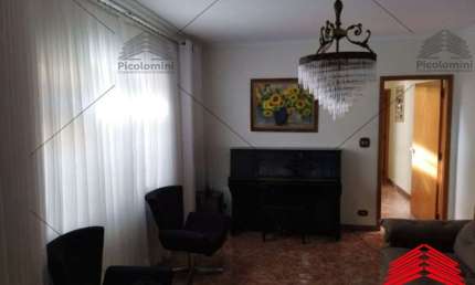 Imperdível: Casa à venda em São Paulo-SP, na Vila Carrão, com 3 quartos, todos suítes, 5 banheiros, 2 vagas e 187 m².