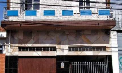 Casa Espaçosa na Vila Maria Alta, 185m² 3 Dormitórios, 2 Vagas e 4 Casas Locadas Renda Extra Garantida com Imóveis Já Alugados Ótima Localização