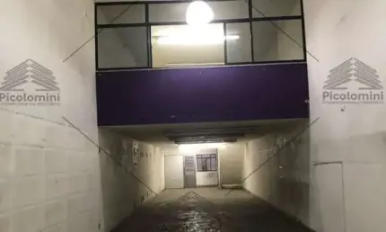 Prédio comercial com 600 metros de área útil a venda no Brás, em excelente rua comercial, bem próximo do Metrô Bresser