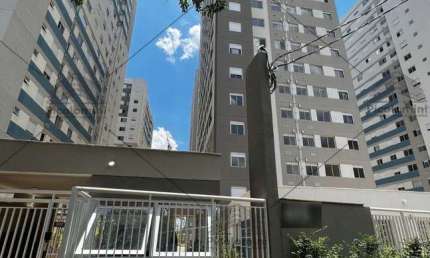 Apartamento para locação e venda no Cambuci de 49m² com 2 quartos, sala 2 ambientes, cozinha americana, banheiro, área de serviço e vaga de garagem.