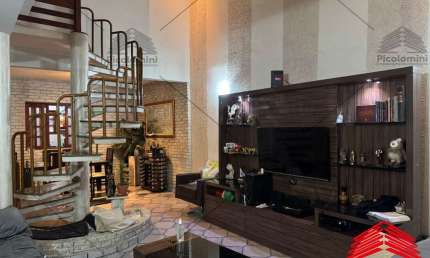 Sobrado à venda, 250 m², Cidade Lider, 03 quartos, 01 suite com closet e varanda,02 salas amplas, lavabo, cozinha planejada, quintal,edícula, 02 vagas