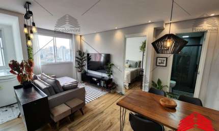 Apartamento a venda no Cambuci de 36m², 2 dormitório, 1 banheiro, lavanderia, cozinha integrada, sala 2 ambientes