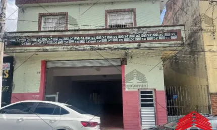 Prédio A venda na Águas Rasa com Amplo Salão Terreo de 330m² + 2 Apartamentos de 2 Quartos ? Oportunidade para Renda ou Construção!