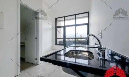 Apartamento a venda tipo Studio na Vila Mariana, 1 quartos, 1 banheiro, sacada, a 700 metros do metro e lazer completo