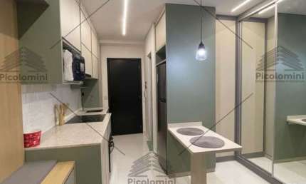 Studio para locação, 30 m², Tatuapé, ao lado do metro carrão, Mobiliado, andar alto,sacada envidraçada.