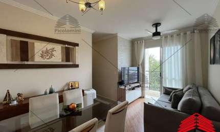 Apartamento à venda na Vila Santa Clara / Vila Prudente,  50 m2, 2 quartos com armários planejados, cozinha planejada, sacada, 1 vaga de garagem