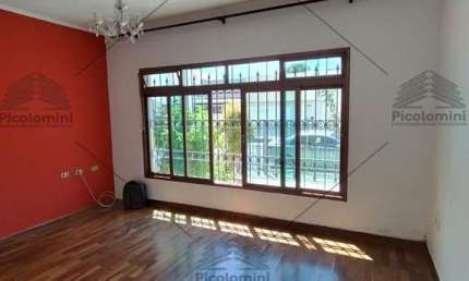 Casa Térrea a venda na Mooca de 200m², 3 quartos, 2 banheiros, lavanderia, área de serviço, sala grande, cozinha