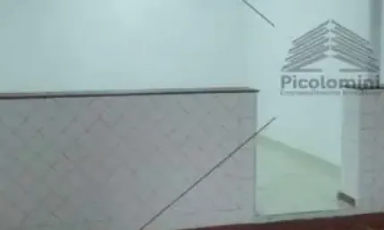 Casa Térrea para locação de 90m², 2 quartos, 1 banheiro, lavanderia, área de serviço, sala, cozinha, quintal, 2 vagas de garagem