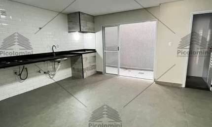 Sobrado a venda na Vila Carrão de 244m², 3 quartos, 3 suítes, 4 banheiros, lavanderia, área de serviço, varanda, jardim de inverno, 4 vagas de garagem