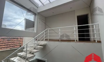 Sobrado à venda, mooca, 300 m² ,03 andares, suite master, escritório, closet,hidro,sistema de alarme,aquecedor solar,edícula,06 vagas de garagem.