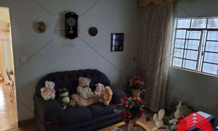 Casa à venda na Mooca, São Paulo-SP: 1 quarto, 1 banheiro, 3 vagas de garagem, 50m² de área privativa.