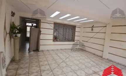 Casa sobrado a venda com 200 m² na vila regente feijó, próximo ao clube 7 de setembro, 3 quartos, 2 vagas de garagem coberta, entrada lateral, edícula