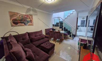Sobrado à venda na Vila Prudente, 2 quartos, 2 suítes, Varanda, lavabo 3 banheiros, 2 vagas, 90m². 700 metros do Monotrilho