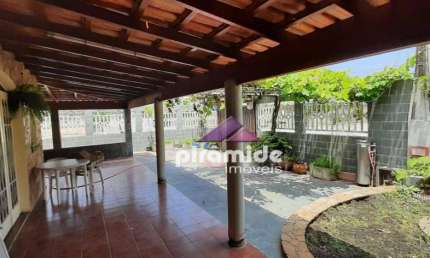 Casa à venda, 261 m² por R$ 680.000,00 - Cidade Jardim - Caraguatatuba/SP