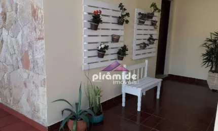 Casa com 3 dormitórios à venda, 173 m² por R$ 530.000,00 - Monte Castelo - São José dos Campos/SP