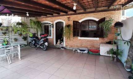 Casa com 3 dormitórios à venda, 300 m² por R$ 800.000,00 - Jardim Jaqueira - Caraguatatuba/SP
