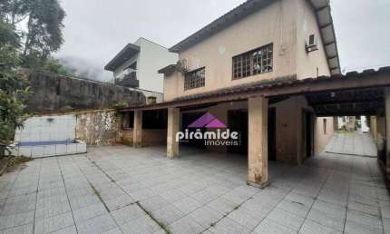 Casa com 4 dormitórios à venda, 300 m² por R$ 950.000,00 - Massaguaçu - Caraguatatuba/SP
