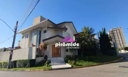 Casa com 3 dormitórios à venda, 240 m² por R$ 1.700.000,00 - Villa Branca - Jacareí/SP
