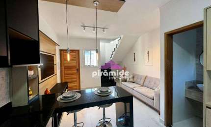Sobrado com 2 dormitórios à venda, 84 m² por R$ 380.000,00 - Rio do Ouro - Caraguatatuba/SP