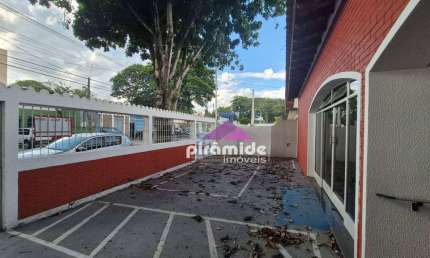 Casa com 3 dormitórios para alugar, 167 m² por R$ 6.854,76/mês - Vila Rubi - São José dos Campos/SP