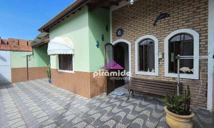 Casa com 3 dormitórios à venda, 107 m² por R$ 590.000,00 - Praia das Palmeiras - Caraguatatuba/SP