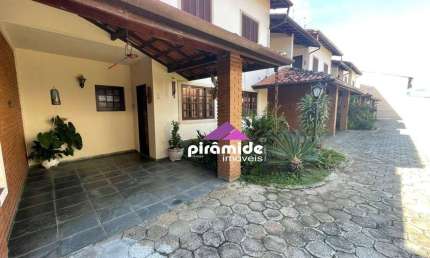 Casa com 2 dormitórios à venda, 88 m² por R$ 530.000,00 - Praia das Palmeiras - Caraguatatuba/SP