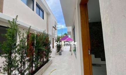 Casa com 2 dormitórios à venda, 84 m² por R$ 440.000,00 - Pontal de Santa Marina - Caraguatatuba/SP
