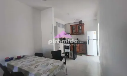 Apartamento com 2 dormitórios à venda, 72 m² por R$ 360.000,00 - Jaraguá - Caraguatatuba/SP