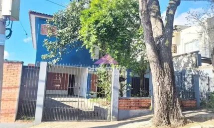 Casa com 3 dormitórios, sendo 1 suíte à venda, 201 m² por R$ 710.000 - Jardim Souto - São José dos
