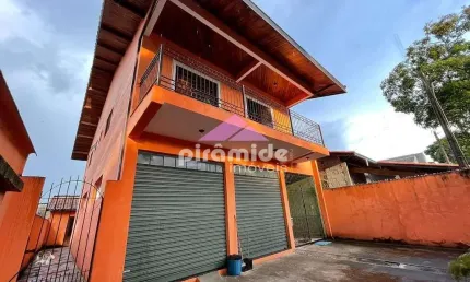 Casa com 3 dormitórios à venda, 300 m² por R$ 750.000,00 - Parque Novo Horizonte - São José dos Cam