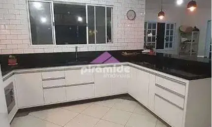 Casa com 3 dormitórios à venda, 250 m² por R$ 760.000,00 - Martim de Sá - Caraguatatuba/SP
